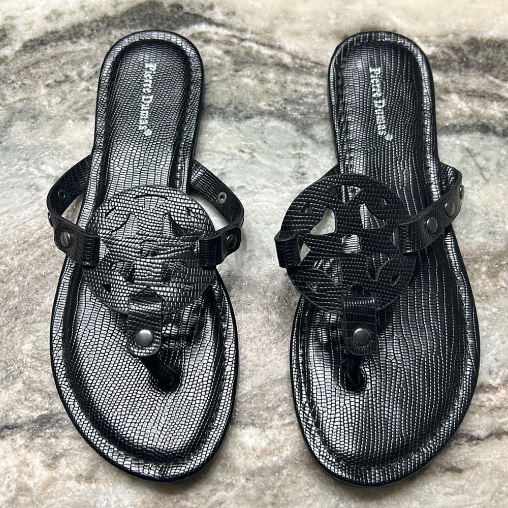 Brand New Pierre Dumas Women’s Sandal size 8 Black